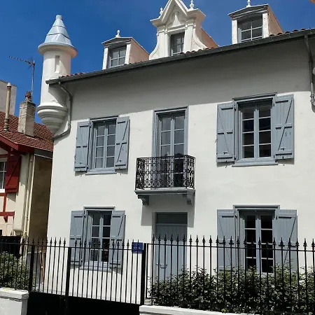 Les Tourelles Gostinjska kuća Biarritz
