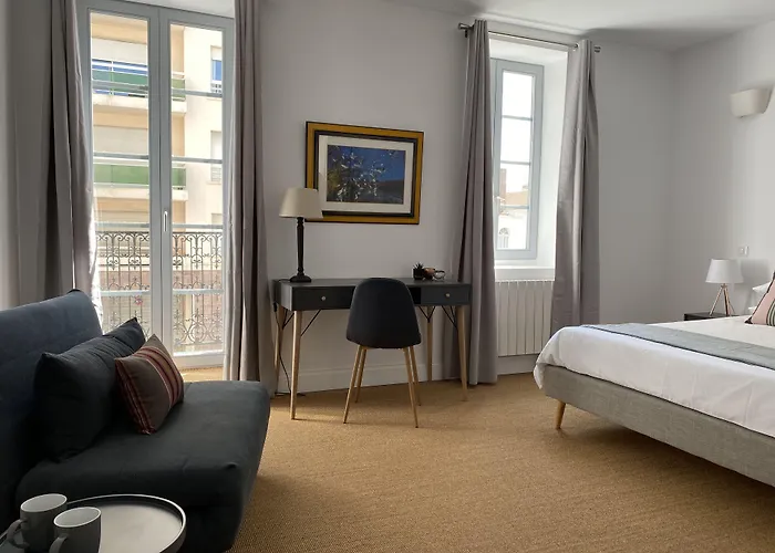 Les Tourelles Gostinjska kuća 3*